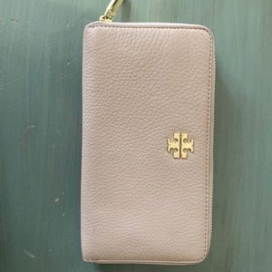 Tory Burch Continental Wallet